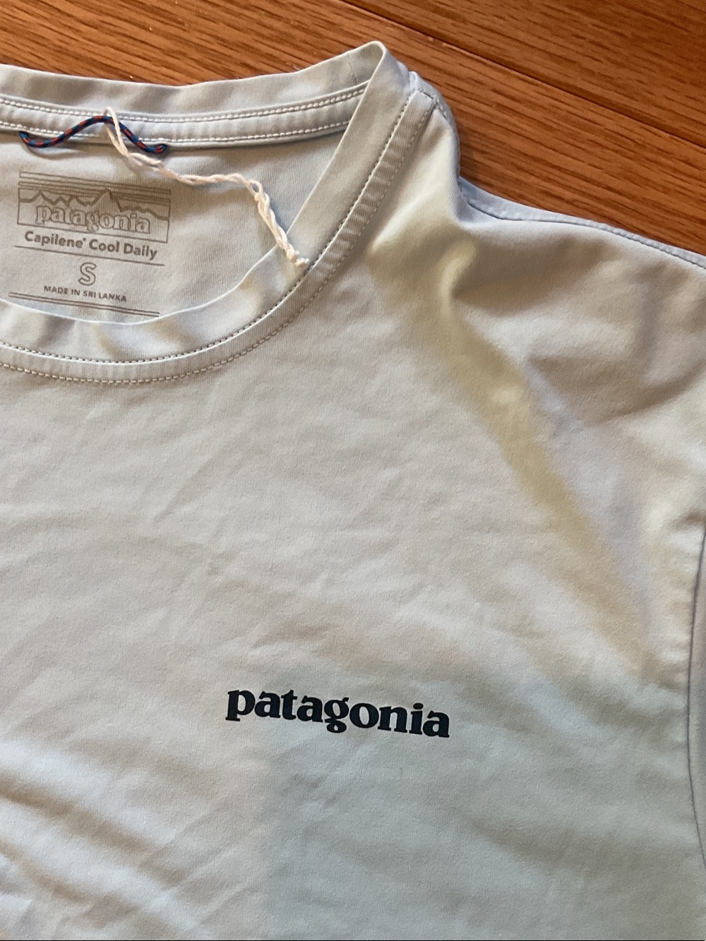 Patagonia Capilene Small cool dry Seafoam Green Back Logo Short Sleeve NWOT - Picture 10 of 13